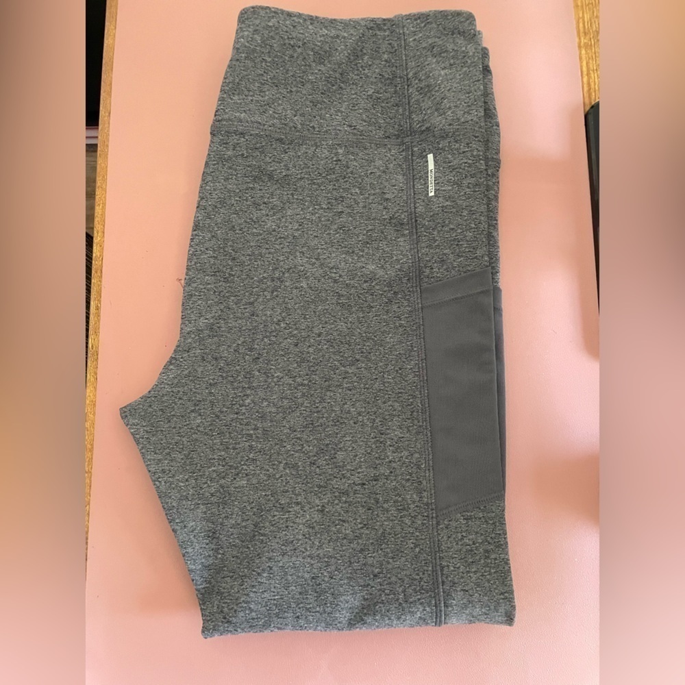 Mondetta leggings with pockets